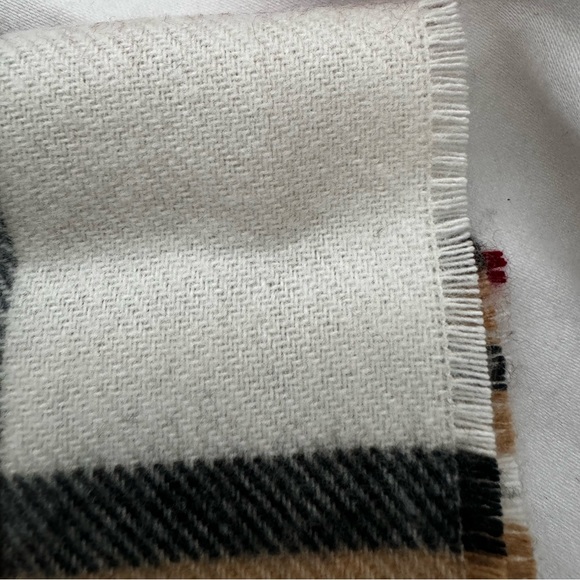 FRAAS CASHMINK Fringe Scarf Unisex Men & Women Plaid Cream Black Red Tan 11x59 - Picture 7 of 9